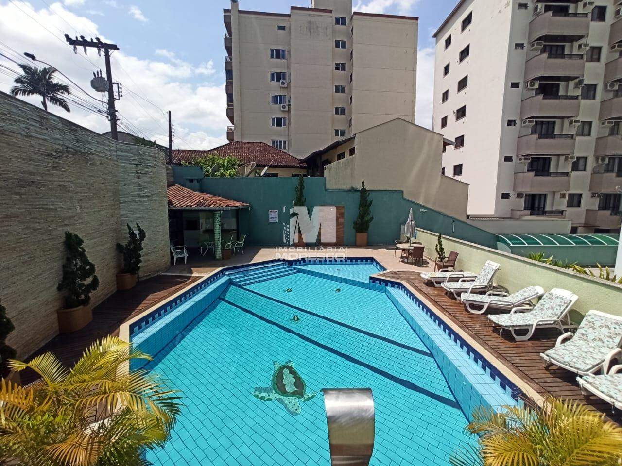 Apartamento para aluguel no bairro Centro: 